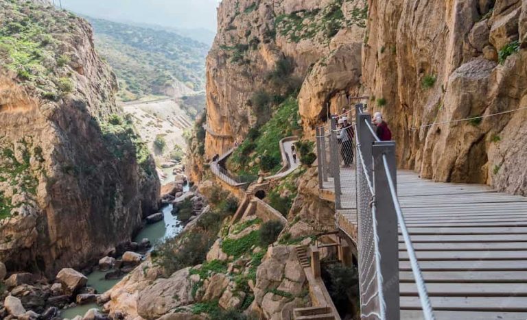 Dónde alojarte si vas a hacer el Caminito del Rey esta primavera